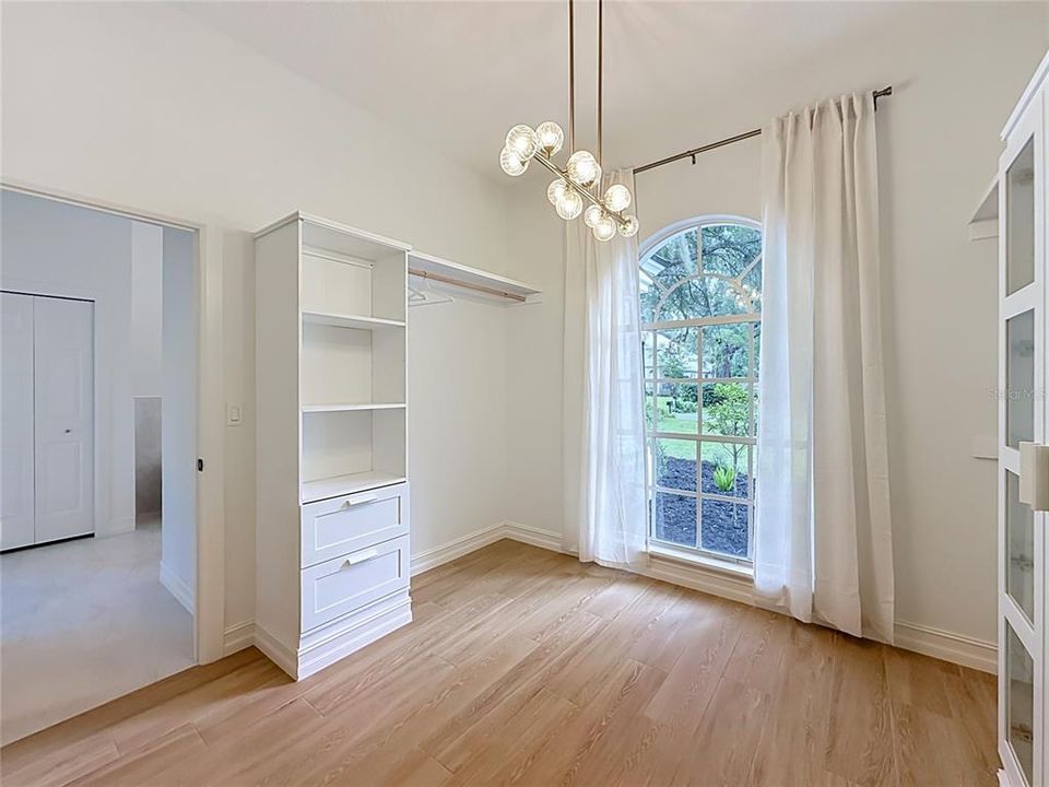 Activo con contrato: $559,500 (3 camas, 2 baños, 2552 Pies cuadrados)