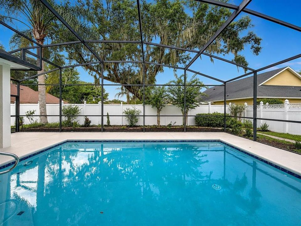 Activo con contrato: $559,500 (3 camas, 2 baños, 2552 Pies cuadrados)