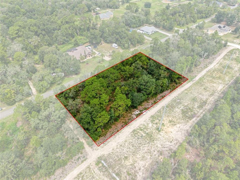 На продажу: $98,500 (1.05 acres)