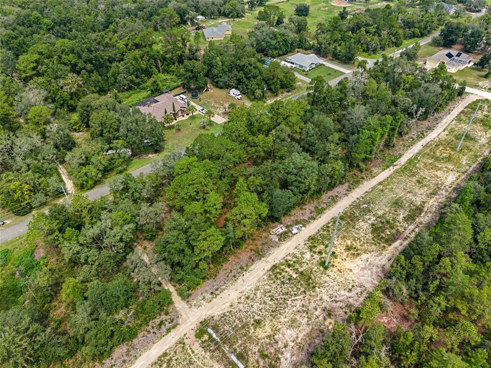 На продажу: $98,500 (1.05 acres)
