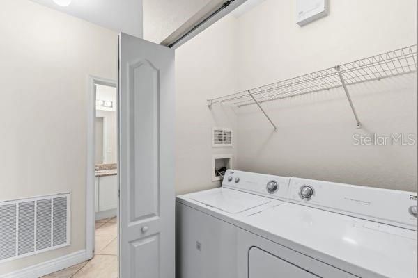 На продажу: $188,000 (1 спален, 1 ванн, 890 Квадратных фут)