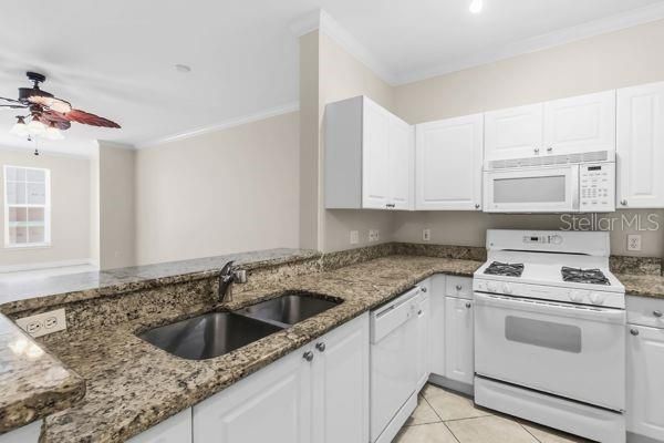 На продажу: $188,000 (1 спален, 1 ванн, 890 Квадратных фут)
