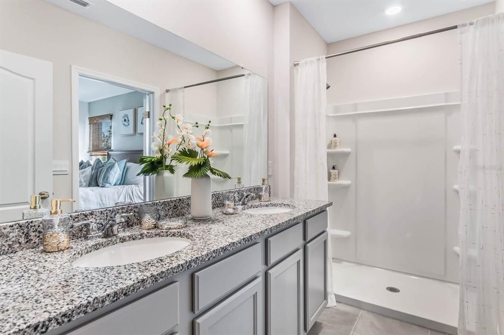For Sale: $295,990 (4 beds, 2 baths, 1665 Square Feet)