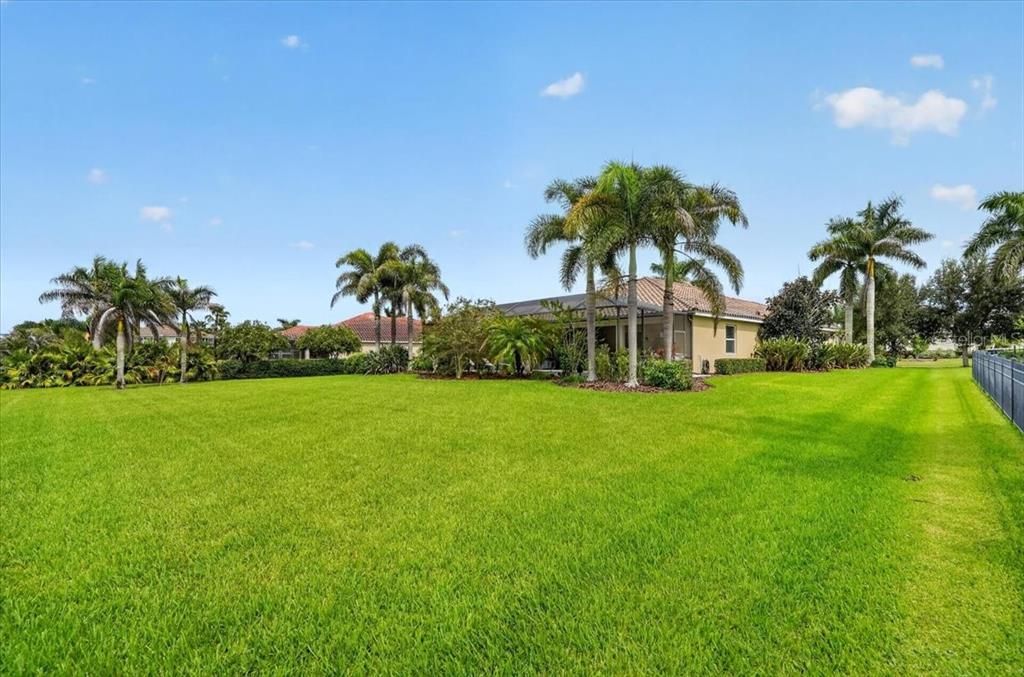 En Venta: $775,000 (3 camas, 3 baños, 2582 Pies cuadrados)