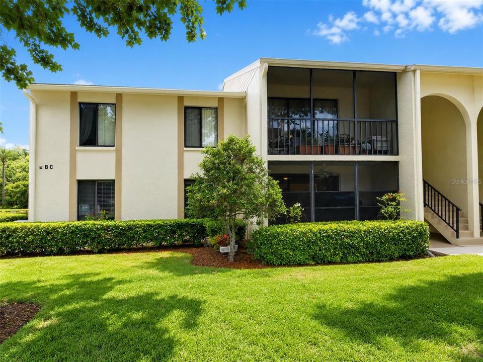 Activo con contrato: $185,000 (2 camas, 2 baños, 1041 Pies cuadrados)