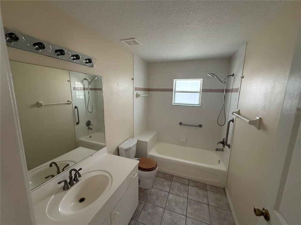 For Sale: $337,000 (0 beds, 0 baths, 1972 Square Feet)