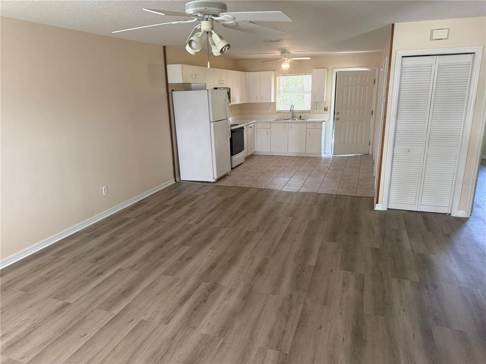 For Sale: $337,000 (0 beds, 0 baths, 1972 Square Feet)