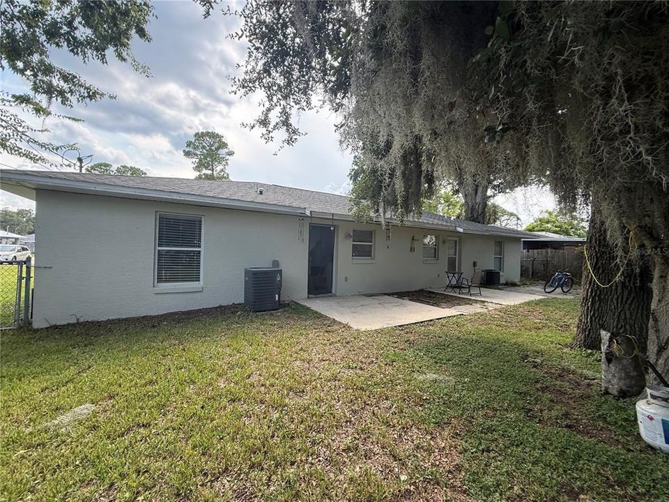For Sale: $337,000 (0 beds, 0 baths, 1972 Square Feet)