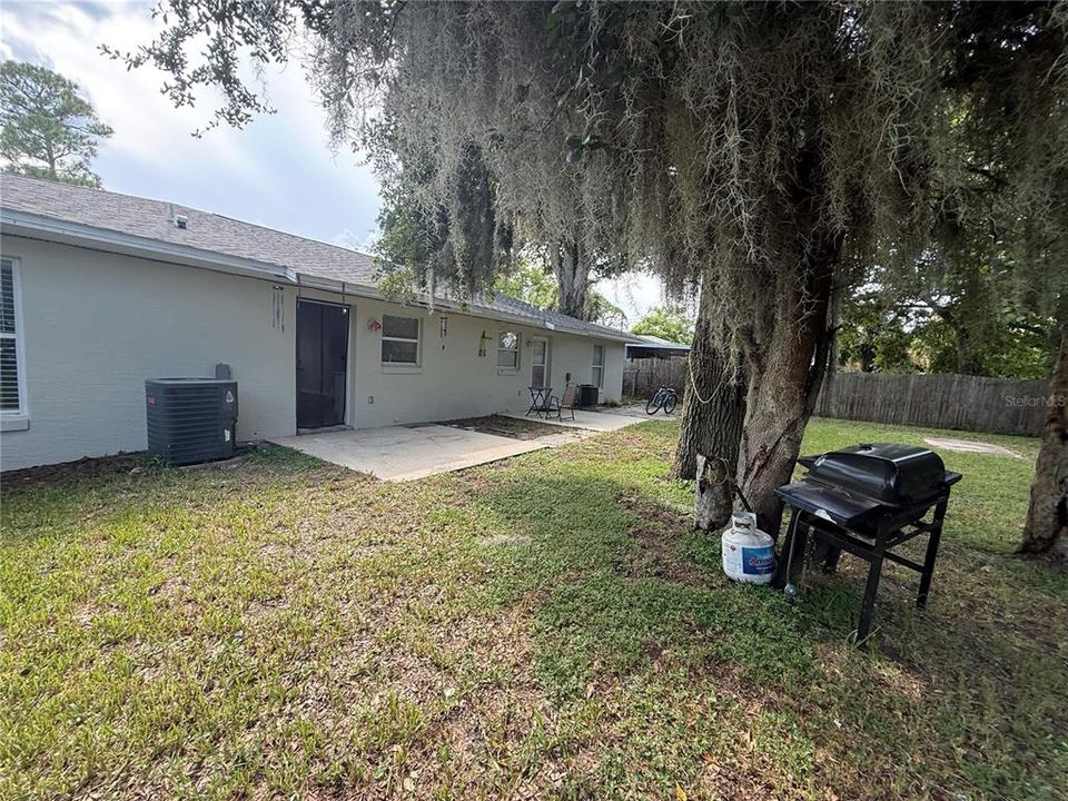 For Sale: $337,000 (0 beds, 0 baths, 1972 Square Feet)