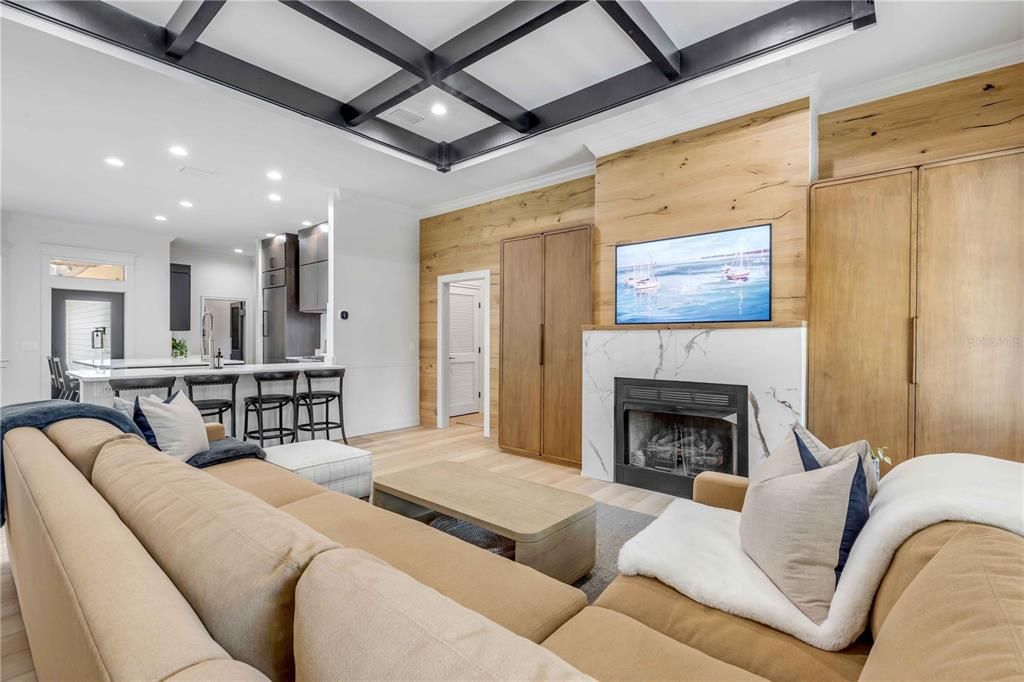 : $1,150,000 (3 beds, 2 baths, 1903 Square Feet)