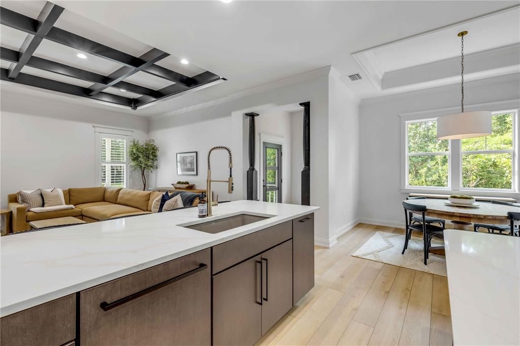 : $1,150,000 (3 beds, 2 baths, 1903 Square Feet)