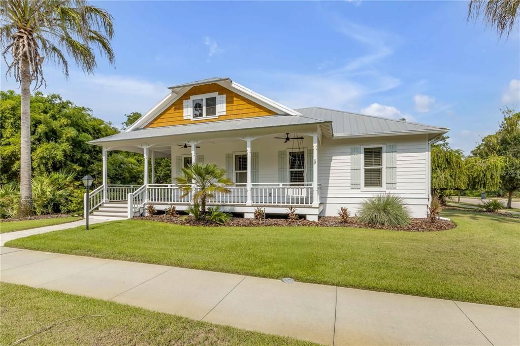 : $1,150,000 (3 beds, 2 baths, 1903 Square Feet)