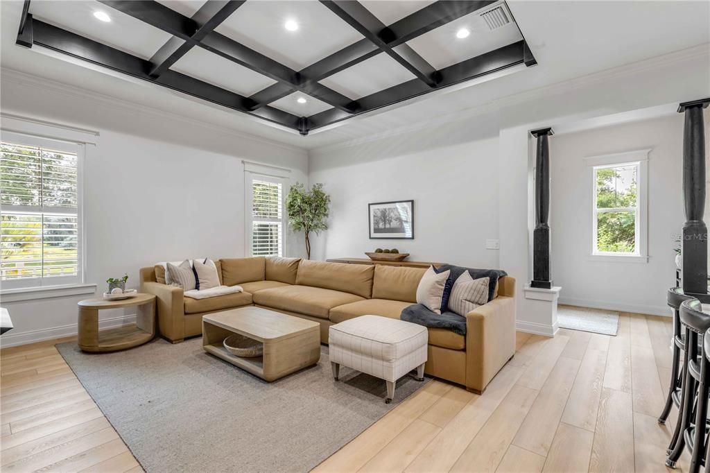 : $1,150,000 (3 beds, 2 baths, 1903 Square Feet)