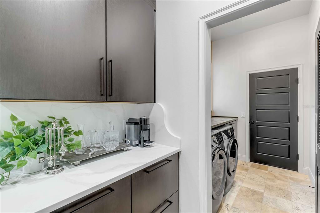 : $1,150,000 (3 beds, 2 baths, 1903 Square Feet)
