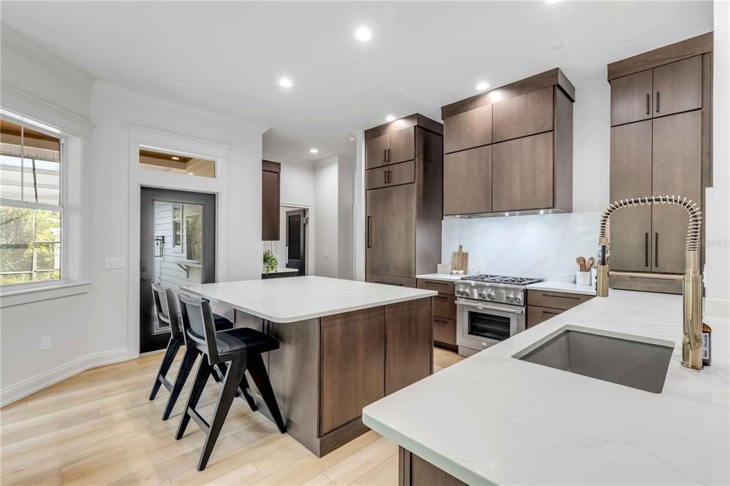 : $1,150,000 (3 beds, 2 baths, 1903 Square Feet)