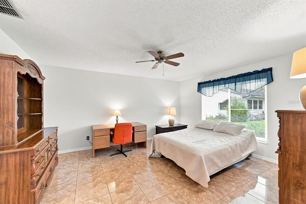 En Venta: $160,000 (2 camas, 2 baños, 1529 Pies cuadrados)
