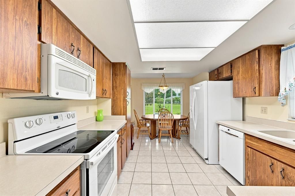 En Venta: $160,000 (2 camas, 2 baños, 1529 Pies cuadrados)