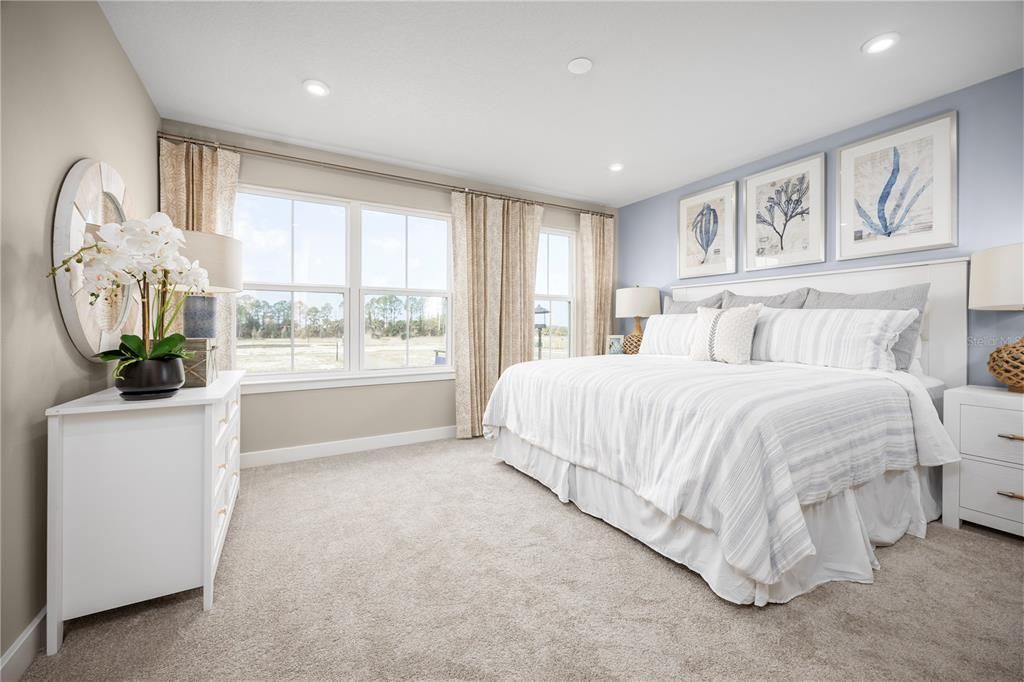 Active With Contract: $321,845 (3 beds, 2 baths, 1687 Square Feet)