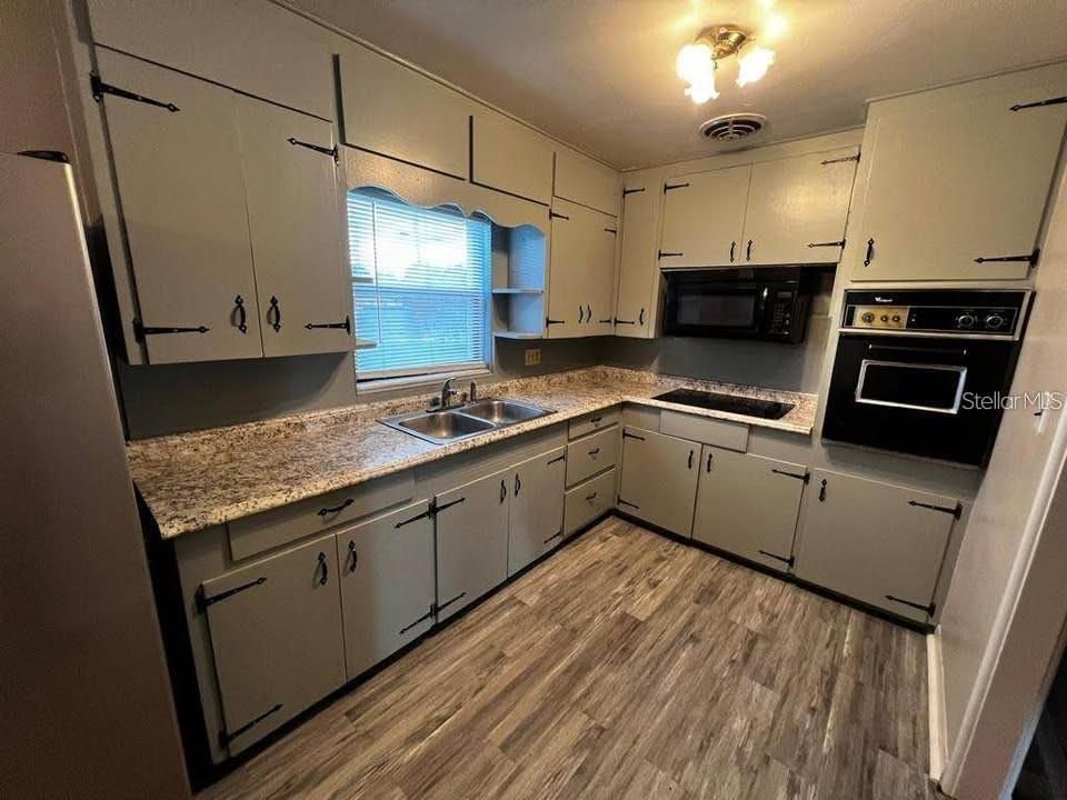 En Renta: $1,500 (2 camas, 1 baños, 988 Pies cuadrados)