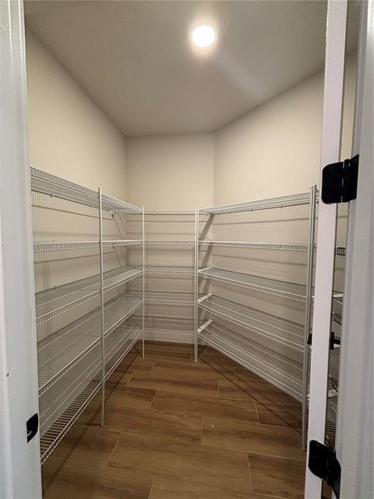 В аренду: $2,695 (4 спален, 2 ванн, 2019 Квадратных фут)