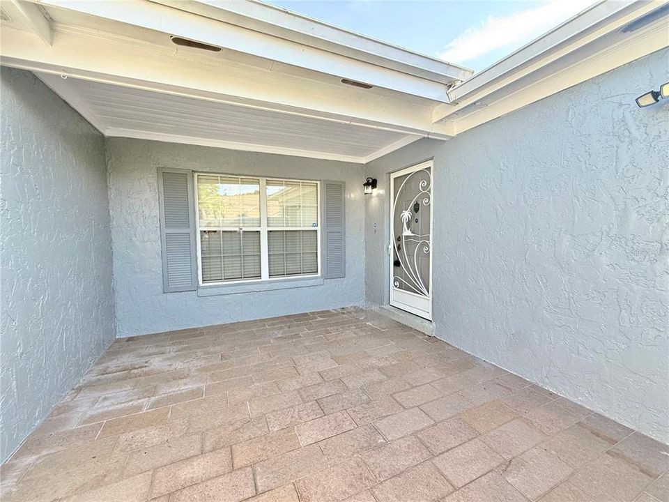 For Rent: $2,299 (2 beds, 2 baths, 2063 Square Feet)