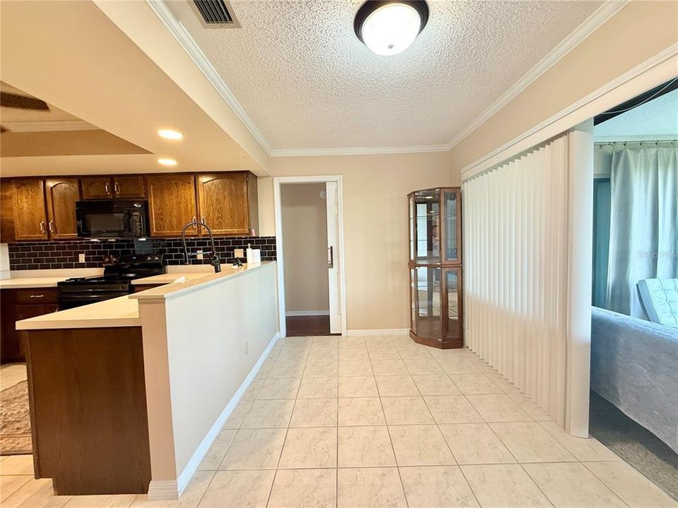 For Rent: $2,299 (2 beds, 2 baths, 2063 Square Feet)