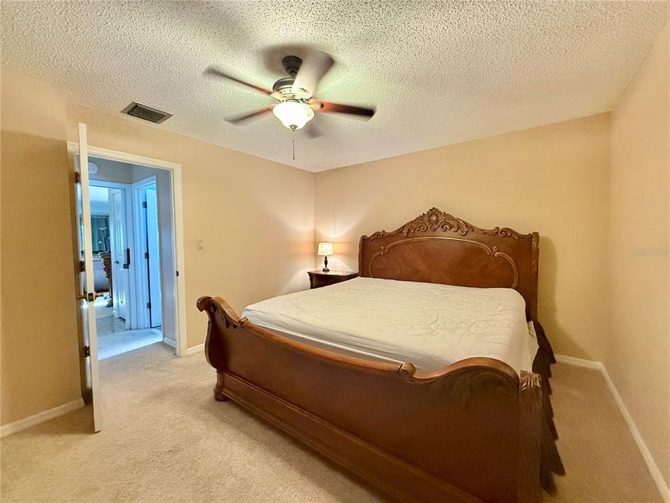 For Rent: $2,299 (2 beds, 2 baths, 2063 Square Feet)