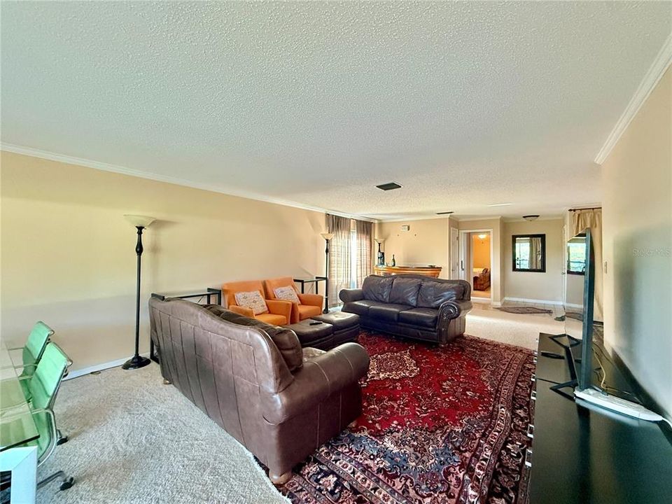 For Rent: $2,299 (2 beds, 2 baths, 2063 Square Feet)