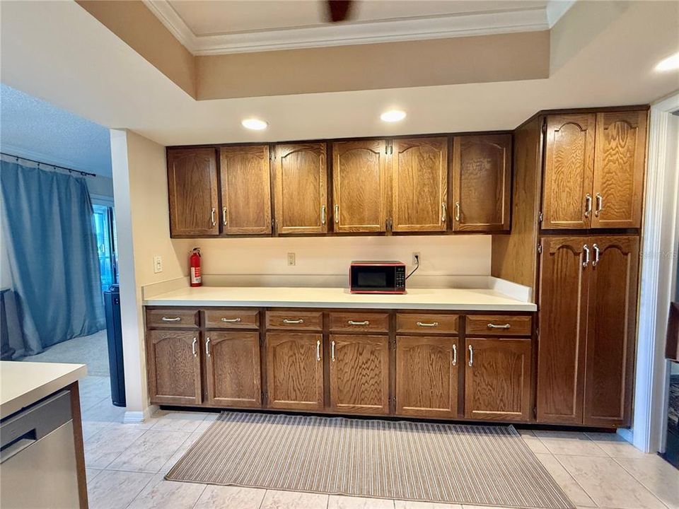 For Rent: $2,299 (2 beds, 2 baths, 2063 Square Feet)