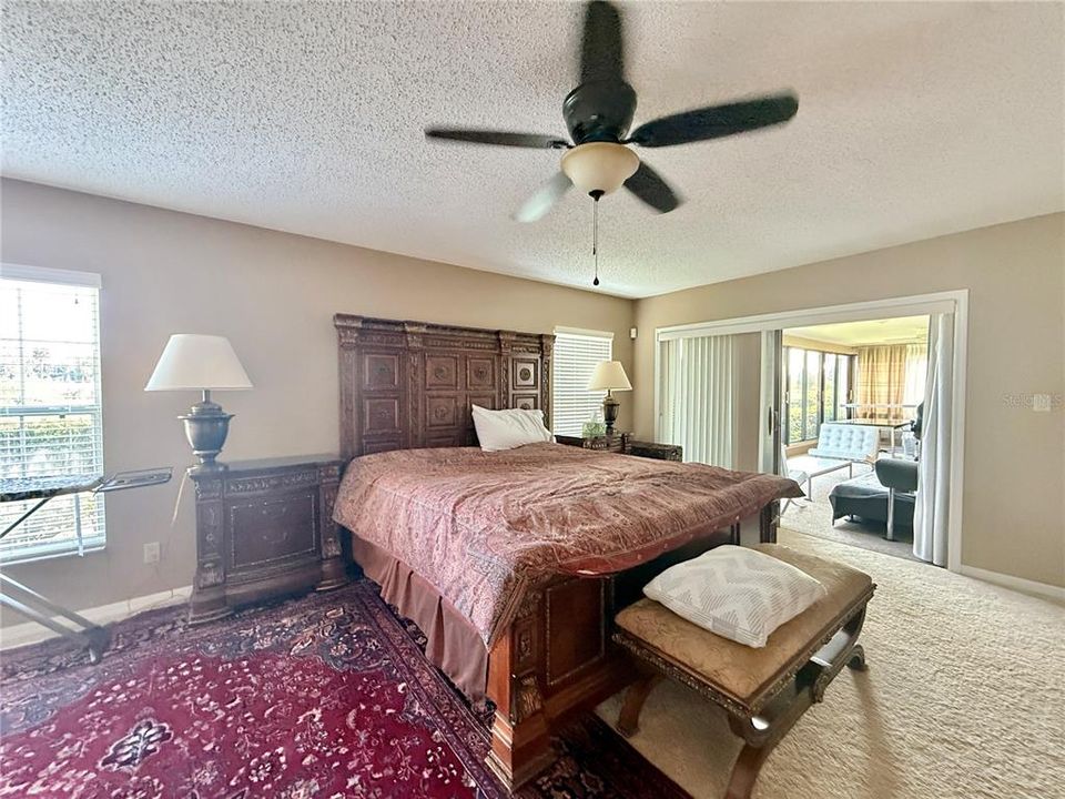For Rent: $2,299 (2 beds, 2 baths, 2063 Square Feet)