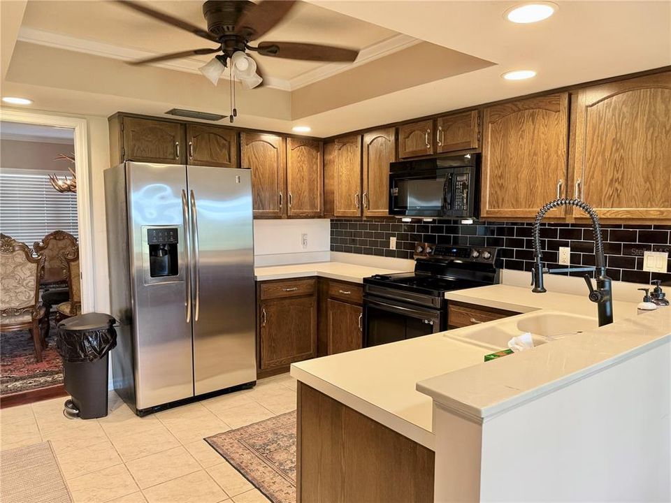 For Rent: $2,299 (2 beds, 2 baths, 2063 Square Feet)