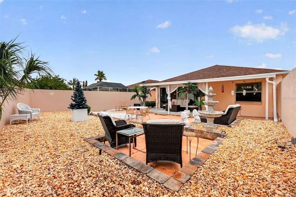 Active With Contract: $259,900 (2 beds, 2 baths, 1156 Square Feet)