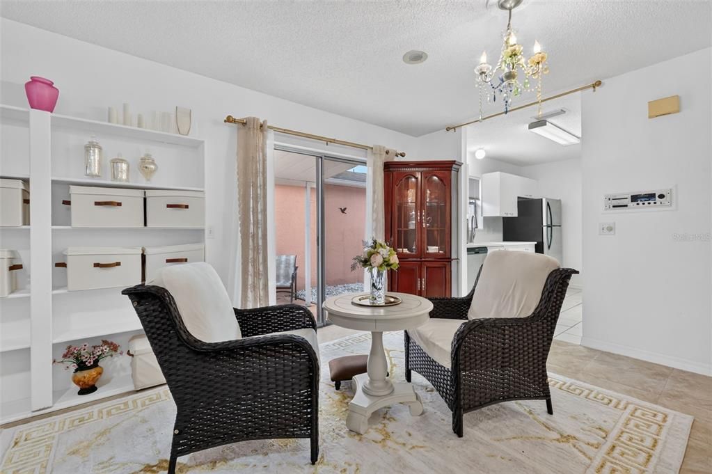 Active With Contract: $259,900 (2 beds, 2 baths, 1156 Square Feet)