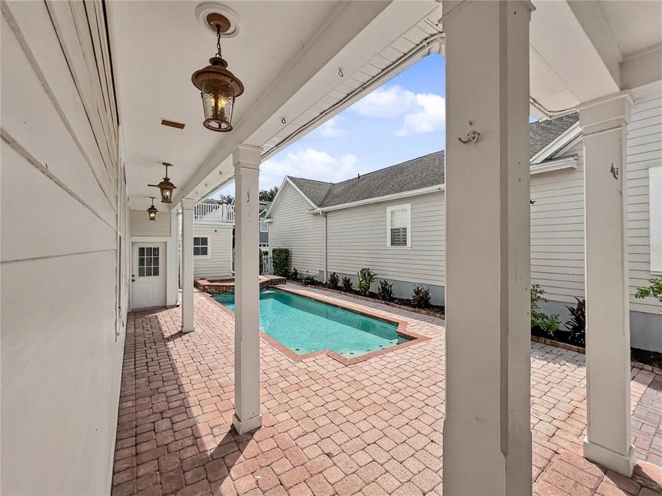 En Venta: $1,230,000 (5 camas, 4 baños, 3418 Pies cuadrados)