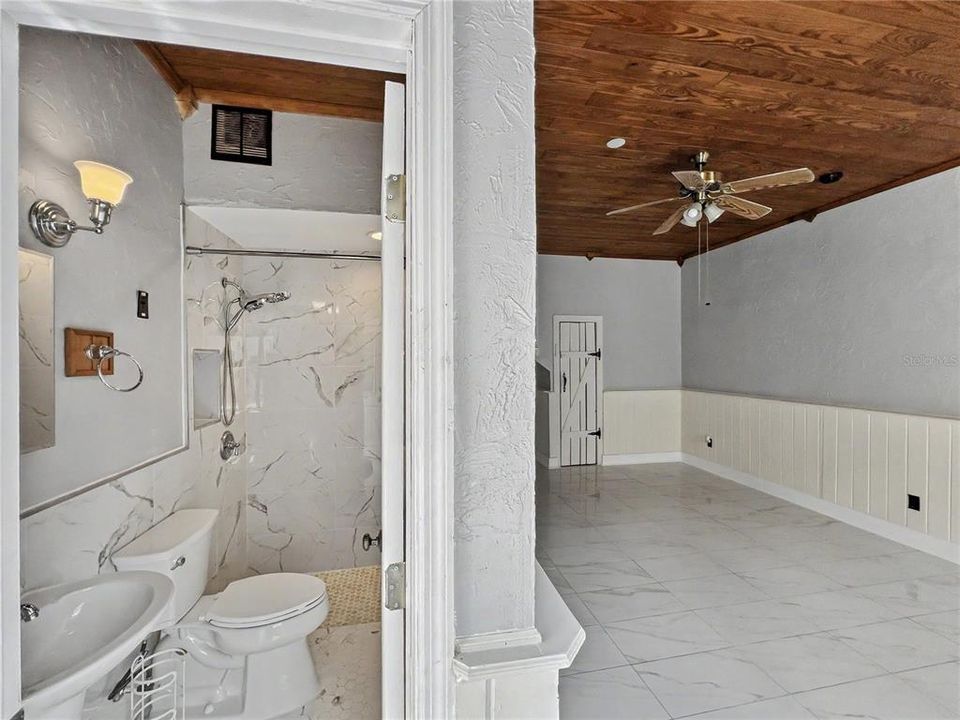 En Venta: $1,230,000 (5 camas, 4 baños, 3418 Pies cuadrados)
