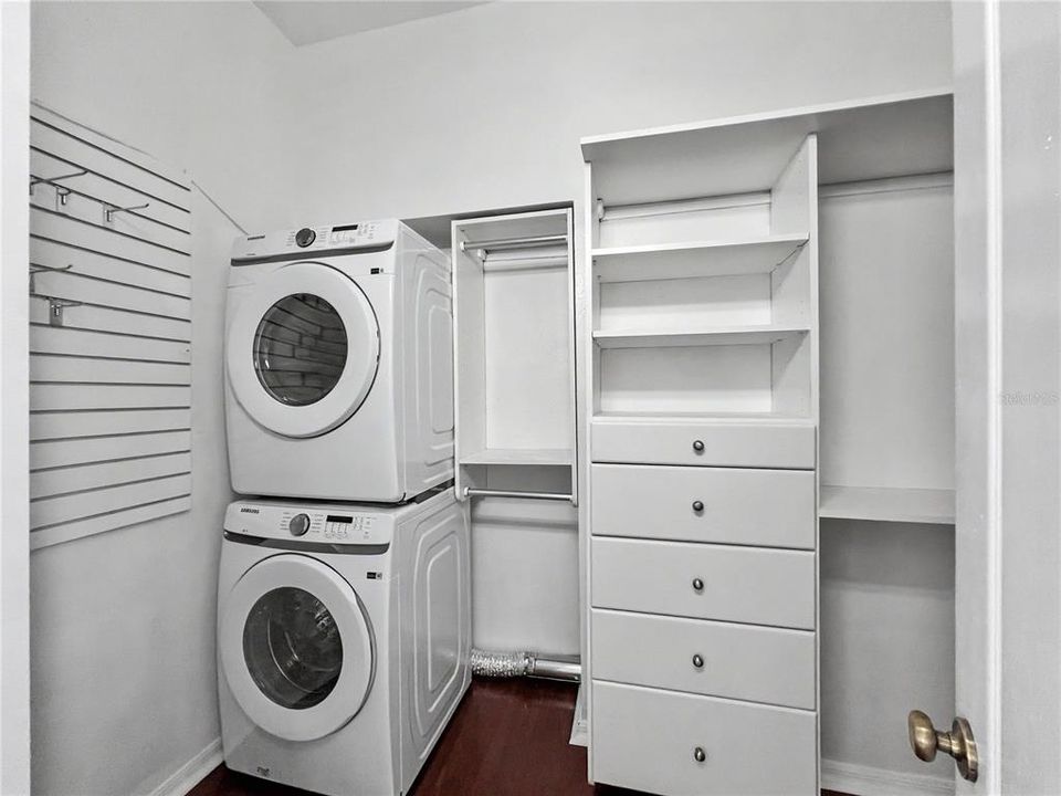 En Venta: $1,230,000 (5 camas, 4 baños, 3418 Pies cuadrados)