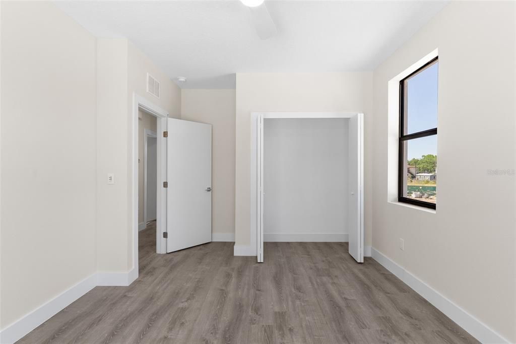 For Sale: $710,000 (3 beds, 3 baths, 2650 Square Feet)