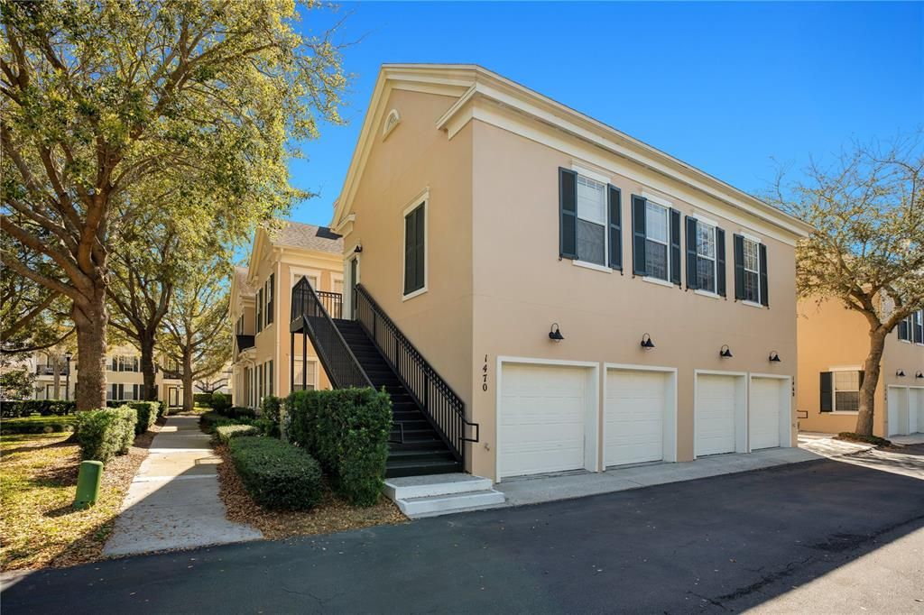 For Rent: $1,900 (0 beds, 1 baths, 624 Square Feet)