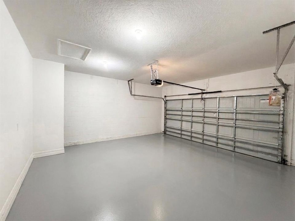 For Rent: $1,925 (3 beds, 2 baths, 1556 Square Feet)