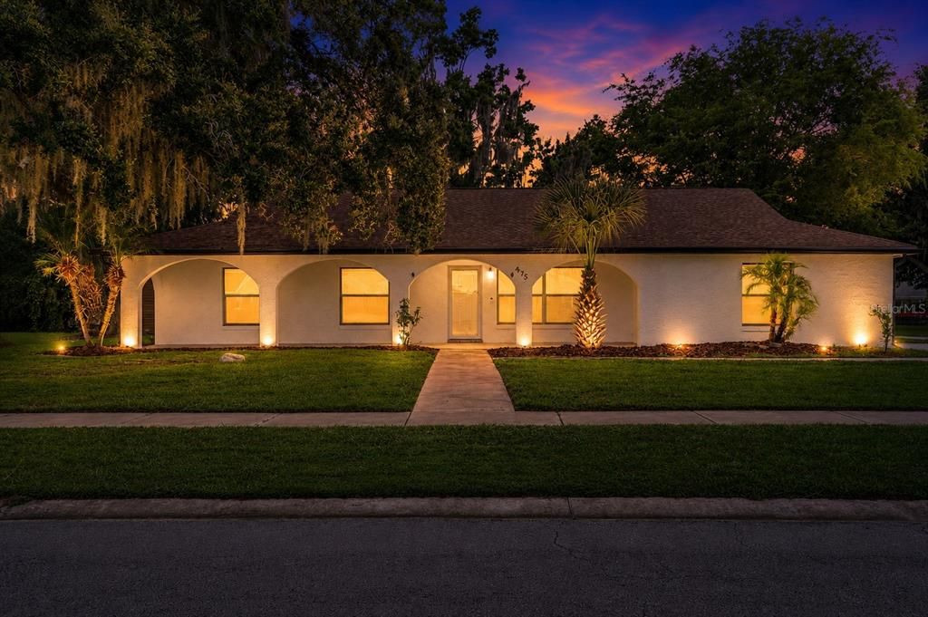 For Sale: $309,000 (3 beds, 2 baths, 1560 Square Feet)