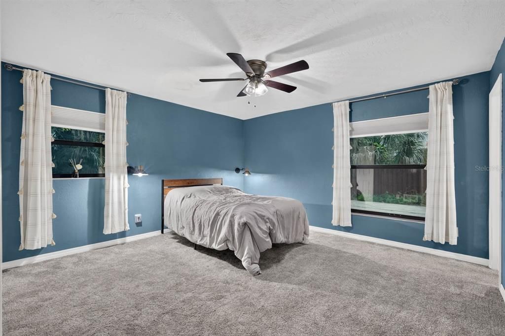 For Sale: $309,000 (3 beds, 2 baths, 1560 Square Feet)