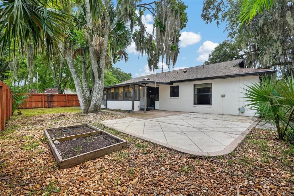 For Sale: $309,000 (3 beds, 2 baths, 1560 Square Feet)