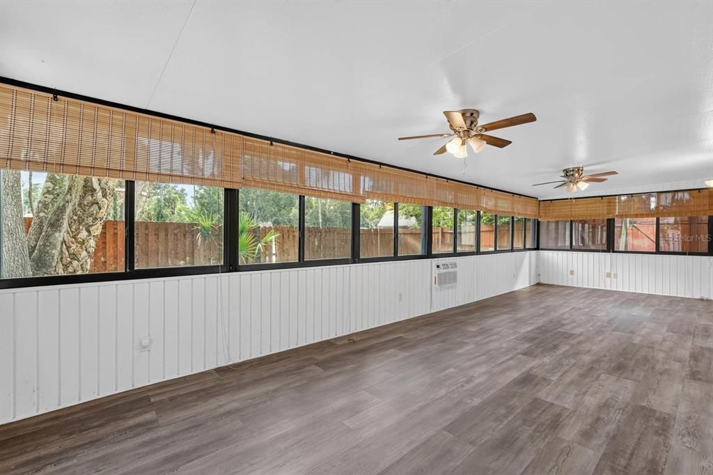 For Sale: $309,000 (3 beds, 2 baths, 1560 Square Feet)
