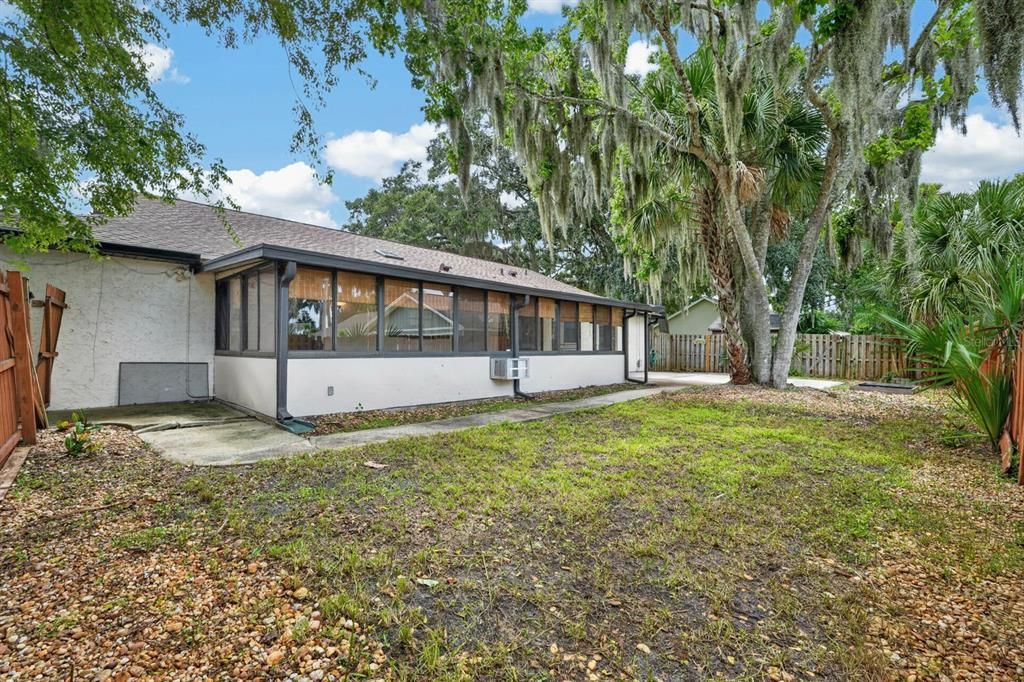 For Sale: $309,000 (3 beds, 2 baths, 1560 Square Feet)