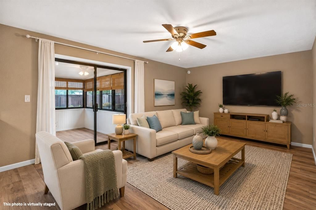 For Sale: $309,000 (3 beds, 2 baths, 1560 Square Feet)