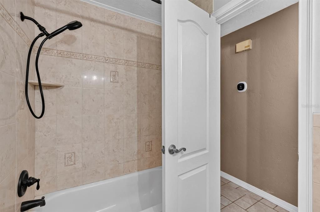 For Sale: $309,000 (3 beds, 2 baths, 1560 Square Feet)