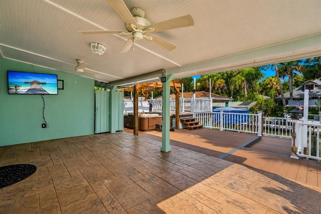 For Sale: $695,000 (3 beds, 2 baths, 2141 Square Feet)