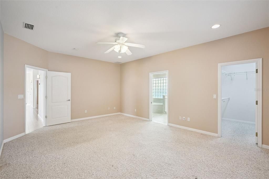 For Sale: $695,000 (3 beds, 2 baths, 2141 Square Feet)