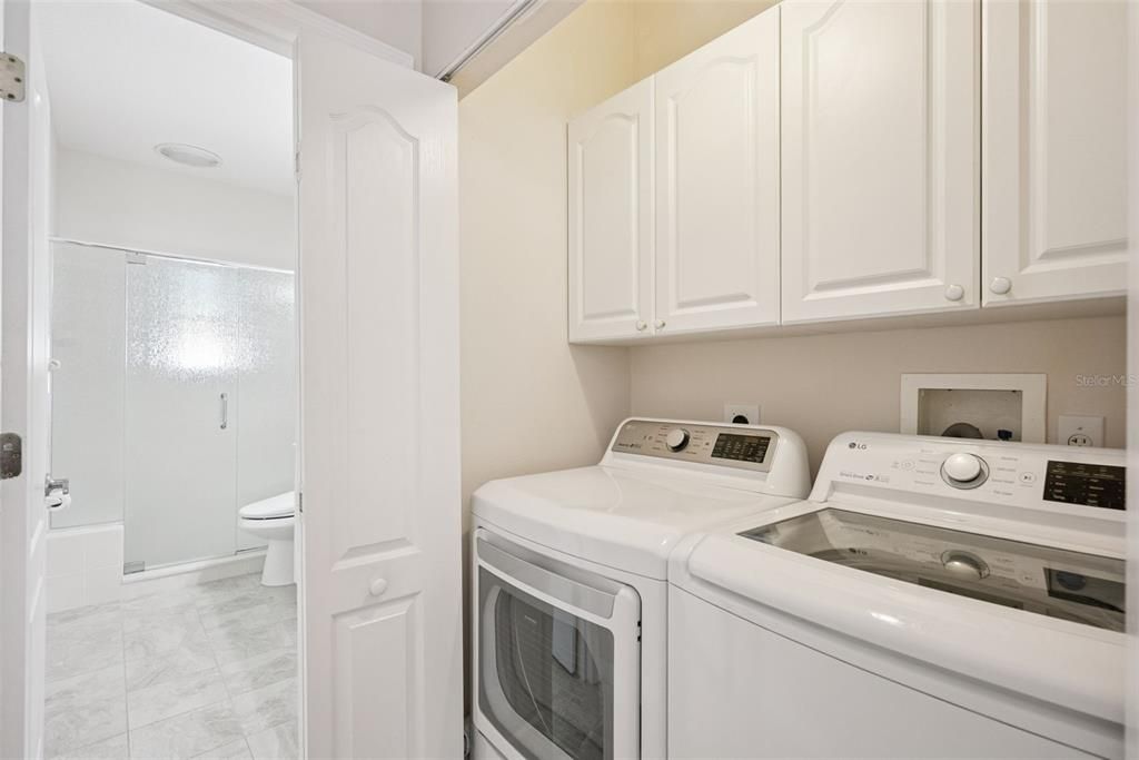 For Sale: $695,000 (3 beds, 2 baths, 2141 Square Feet)
