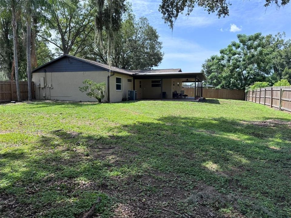 For Rent: $2,400 (4 beds, 2 baths, 1836 Square Feet)